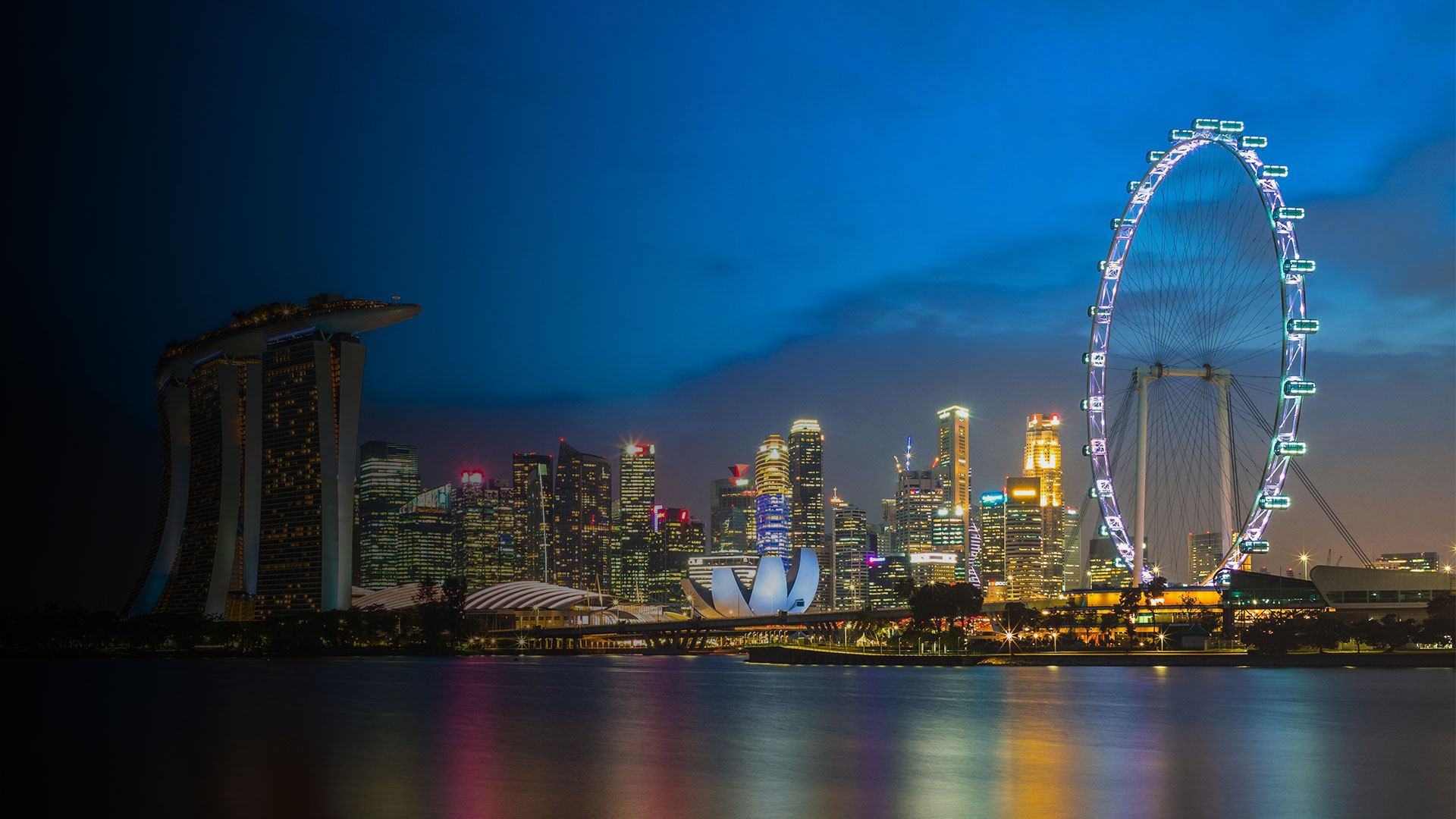 THE LUXURY — 싱가포르 시티 홀의 랜드마크 럭셔리 호텔 - 페어몬트 싱가포르